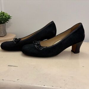 Taryn Rose Black Bow Heels